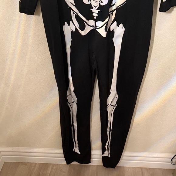 NWT Skeleton Halloween Costume - Picture 9 of 15